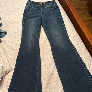 Women’s jeans